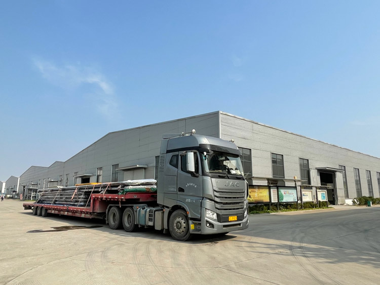 吉林省公交站臺頂棚發貨第二批