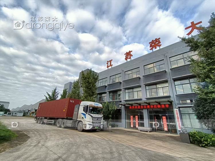 再啟航,第二批高品質(zhì)公交車(chē)站臺(tái)成功發(fā)往俄羅斯